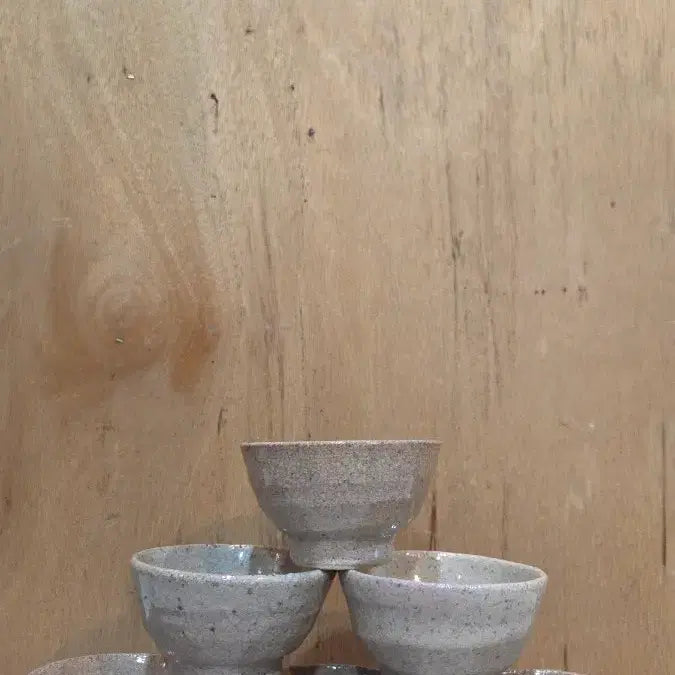 [BUNJANG] Lee Kyung-hyo Celadon Tea Cup Set (6 Pieces) / 토곡 이경효 도자기 찻잔 6점