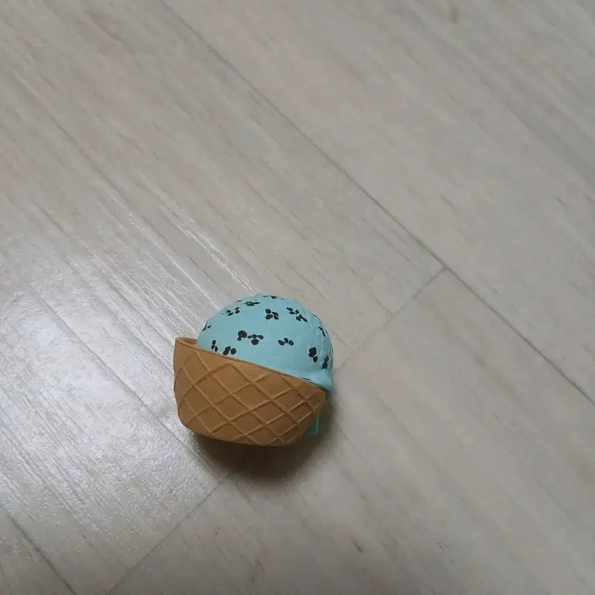 [BUNJANG] Bandai "When Will It Come?" Ice Cream Gacha Figure / 반다이 언제오려나 마치보우케 아이스크림의 경우 가챠 피규어