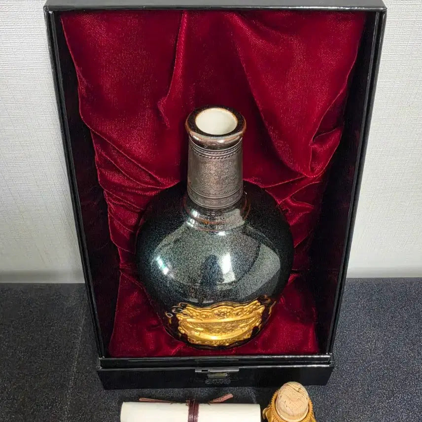 [BUNJANG] Royal Salute 38 Year Old 700ml Whiskey Empty Bottle / 로얄살루트 38년산 700ml 위스키 공병