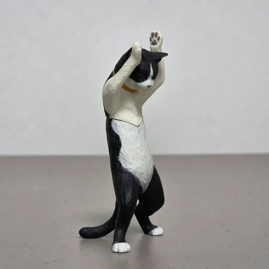 [BUNJANG] Bandai Demon Slayer Cat Gacha Figure / 반다이 칼날을 막는 고양이 피규어 가챠