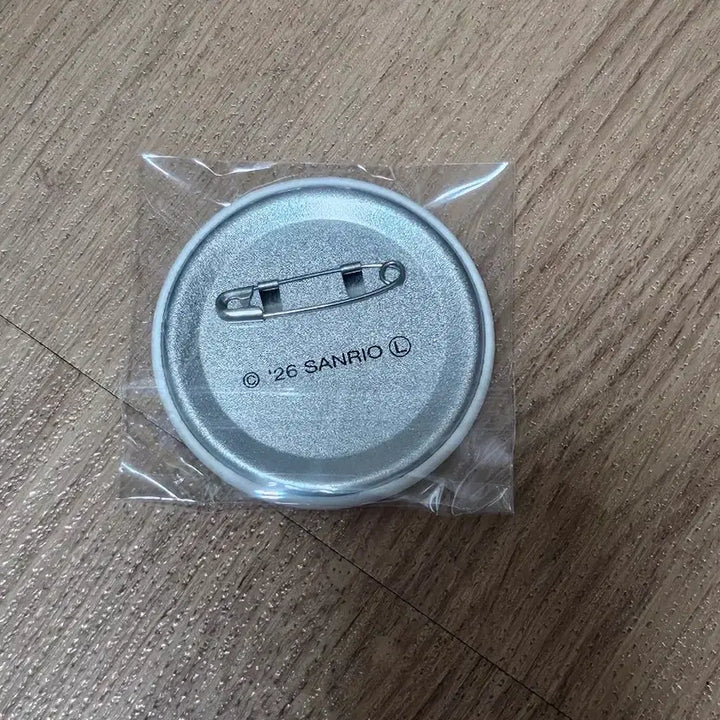 [BUNJANG] Sanrio Tuxedo Sam Leather Random Badge / 산리오 턱시도 샘 가죽 랜덤 뱃지