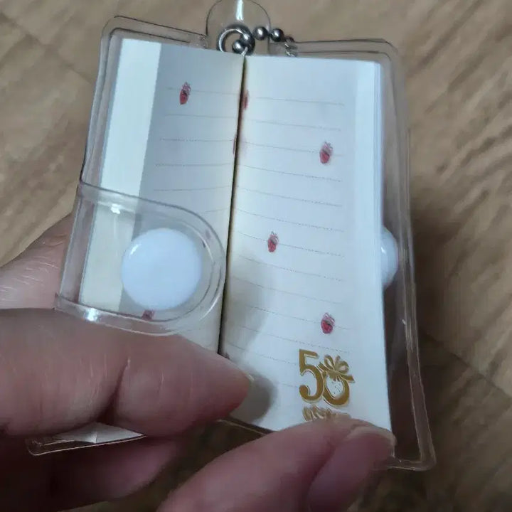 [BUNJANG] Sanrio Characters 50th Anniversary Keyring Notebook Gacha / 산리오 캐릭터즈 50주년 기념 키링 공책 노트 가챠