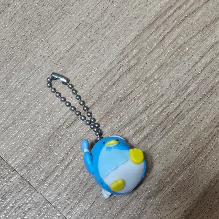 [BUNJANG] Sanrio Tuxedo Sam Penguin Angel Charm Gacha / 산리오 턱시도 샘 펭귄 엔젤 키링 가챠