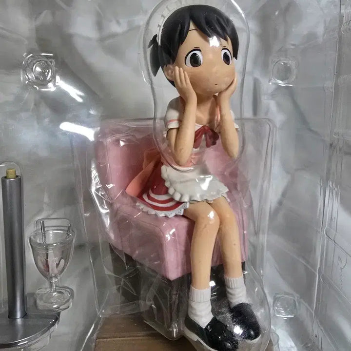 [BUNJANG] Strawberry Marshmallow Maid Figure / 딸기마시마로 메이드 피규어