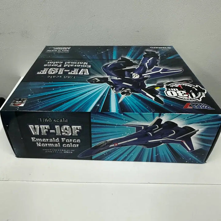 [BUNJANG] Yamato Macross 30th Anniversary 1/60 VF-19F Emerald Force Normal Color / 야마토 마크로스 30주년 1/60 VF-19F 에메랄드 포스 노멀 컬러 팝니다.