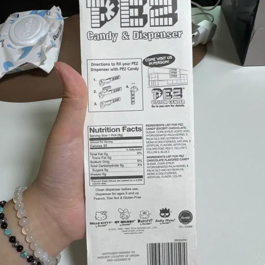[BUNJANG] Hello Kitty Gum and Dispenser Set (Sealed) / 헬로키티 껌+디스펜서 새상품 미개봉 판매중
