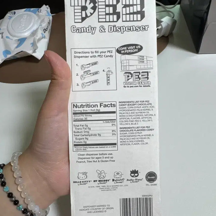 [BUNJANG] Hello Kitty Gum and Dispenser Set (Sealed) / 헬로키티 껌+디스펜서 새상품 미개봉 판매중