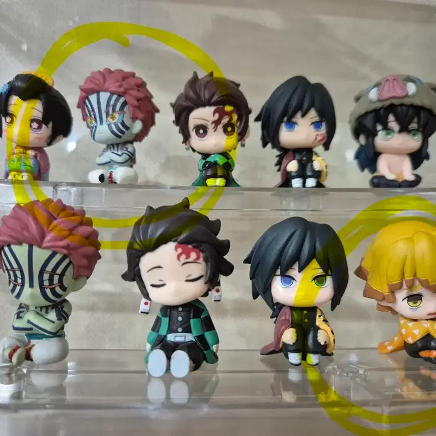 [BUNJANG] Demon Slayer: Kimetsu no Yaiba Machiboke Akaza &amp; Zenitsu Bundle (Unsealed) / 귀멸의칼날 마치보케 아카자 젠이츠 일괄 미개봉 새상품