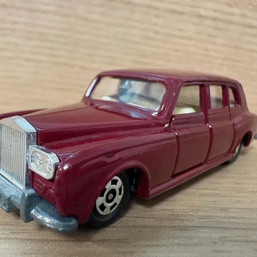 [BUNJANG] Tomica Rolls-Royce Ruby Color / 루비컬러 롤스로이스 토미카
