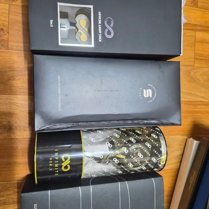 [BUNJANG] Infinite Sungkyu LV Concert Lightstick &amp; Goods Bundle Set / 인피니트 응원봉 및 굿즈 양도