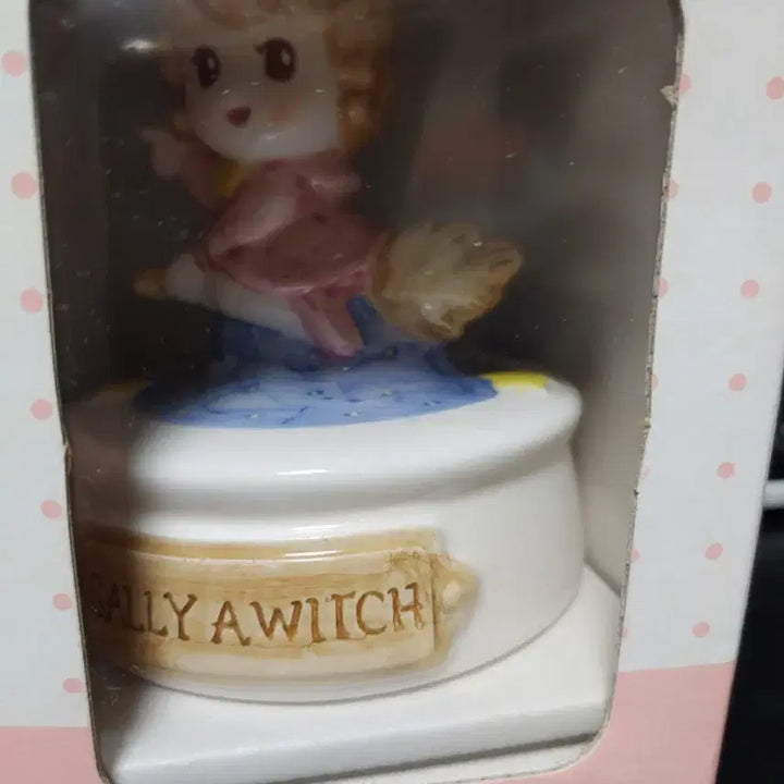 [BUNJANG] Princess Serenity Ceramic Music Box / 요술공주 새리 도자기 오르골
