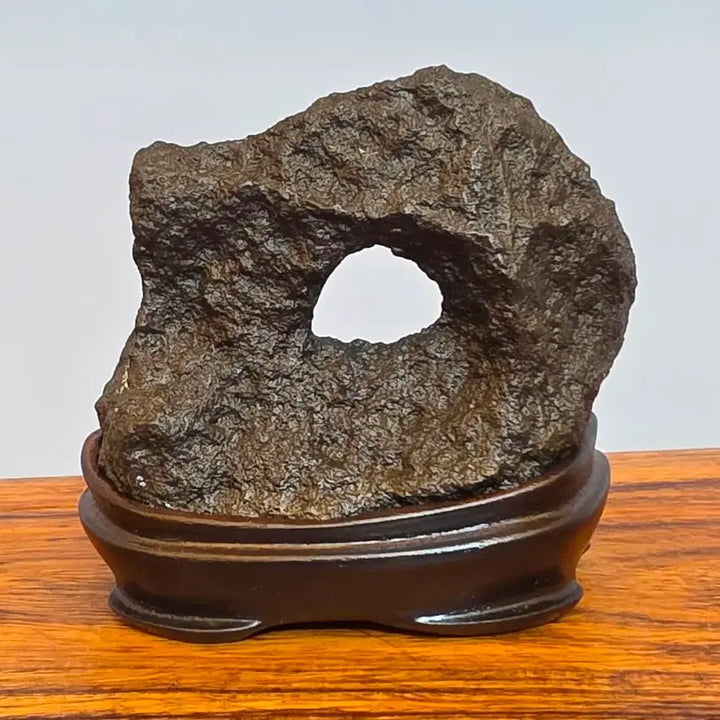 [BUNJANG] Unusual Ganseong Stone (Gwanseok) - Large Size / 26081902 만사형통 관통이 뻥 뚫린 괴산 관통석 수석 팝니다