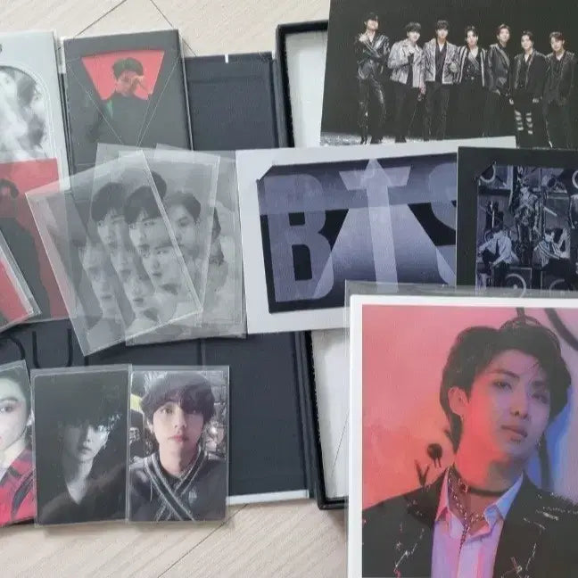 [BUNJANG] BTS MAP OF THE SOUL Special Edition Photobook Set (First Edition) with Suga, V, Jungkook Random Photocards / [풀구성+원가 이하+일택포]방탄소년단 BTS MAP OF THE SOUL 맵솔 포토북 스페셜 세트 초판 슈가,뷔,정국 랜덤 포카 포함 풀구성 원가 이하 양도