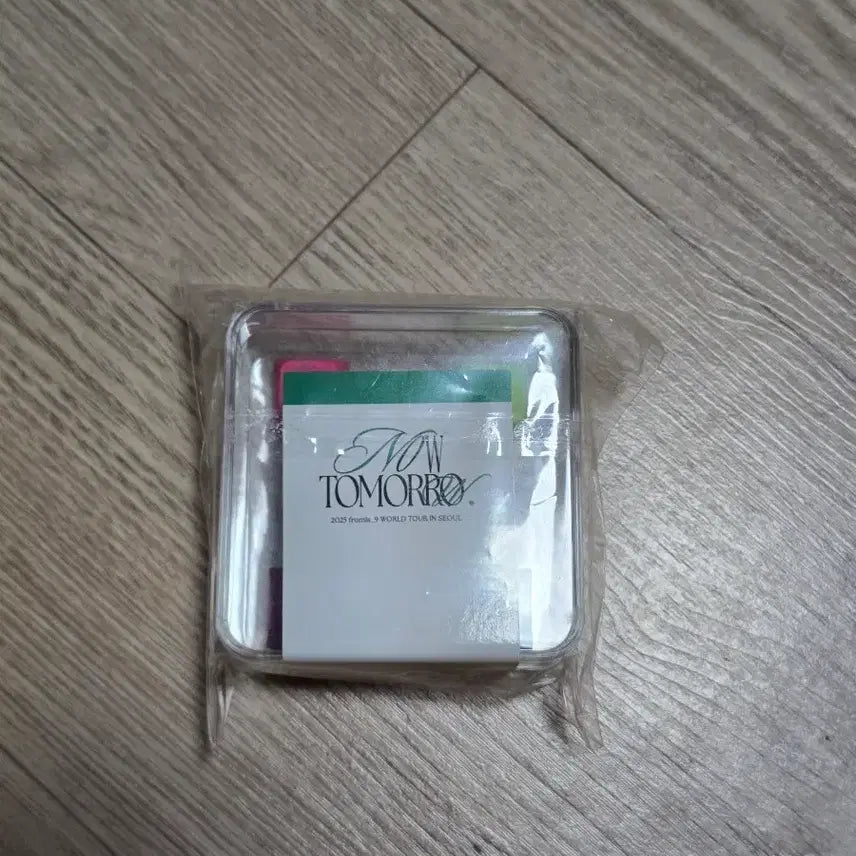 [BUNJANG] fromis_9 Concert NOW TOMORROW Keycap Keyring Goods / 프로미스나인 콘서트 키캡키링 굿즈