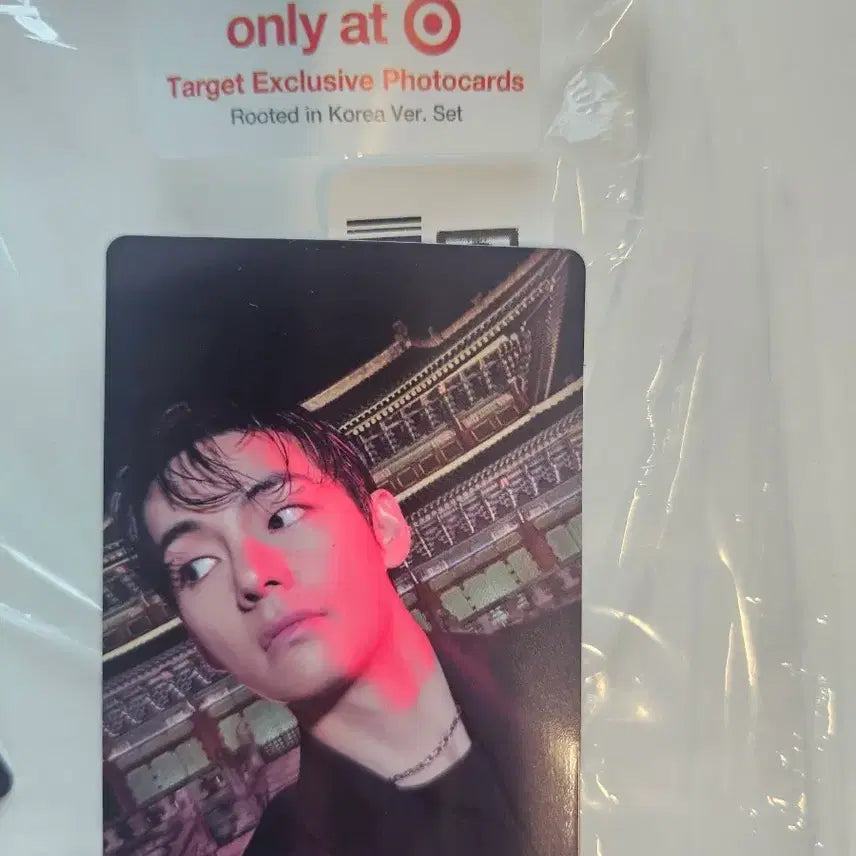 [BUNJANG] BTS V Arirang Target Exclusive Korea Version Photocard / 방탄소년단 뷔 포토카드 아리랑 타겟 익스클루시브 코리아 버전
