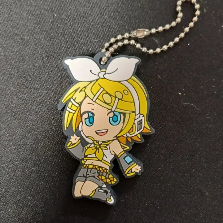 [BUNJANG] Kagamine Rin Vocaloid Gacha Keychain / 카가미네 린 키링 보카로 가챠
