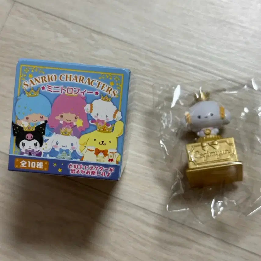 [BUNJANG] Sanrio My Number One Series Trophy Figure Corgi-Myung / 산리오 마이넘버원 시리즈 트로피 피규어 코기뮹