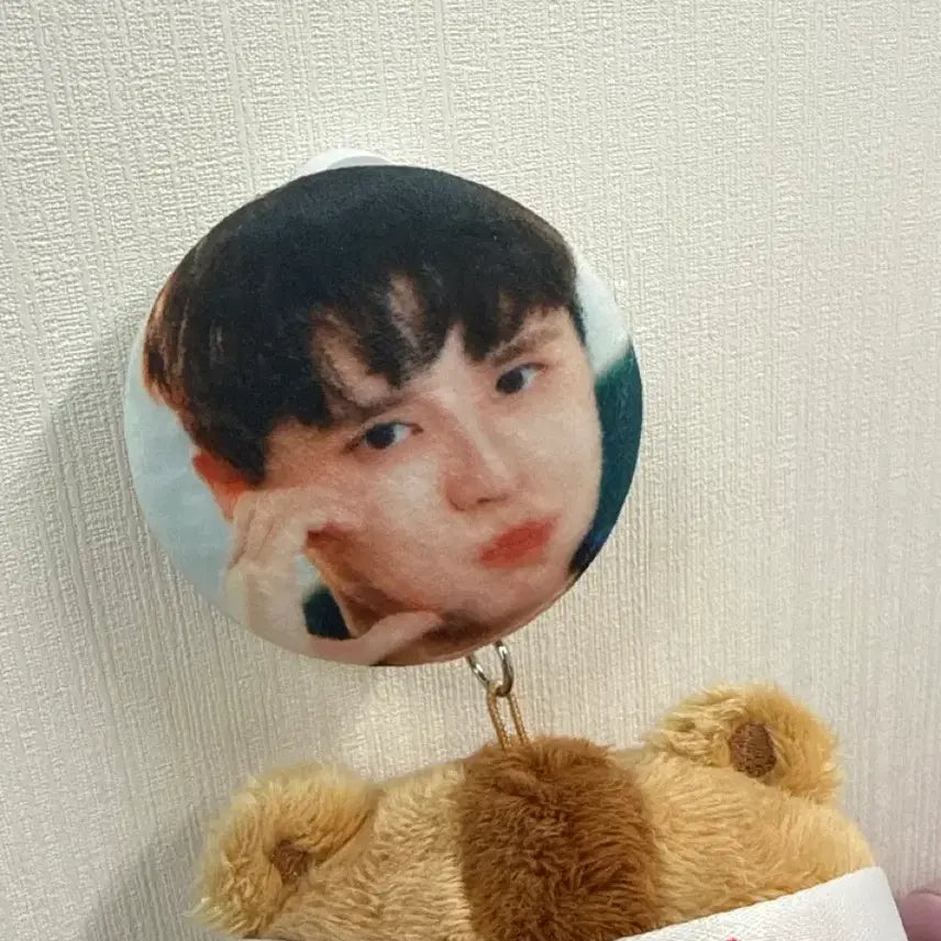 [BUNJANG] Kim Junsu Jelly Badge Set with Storage Box / 김준수 준수 말랑뱃지 2개 + 보관함