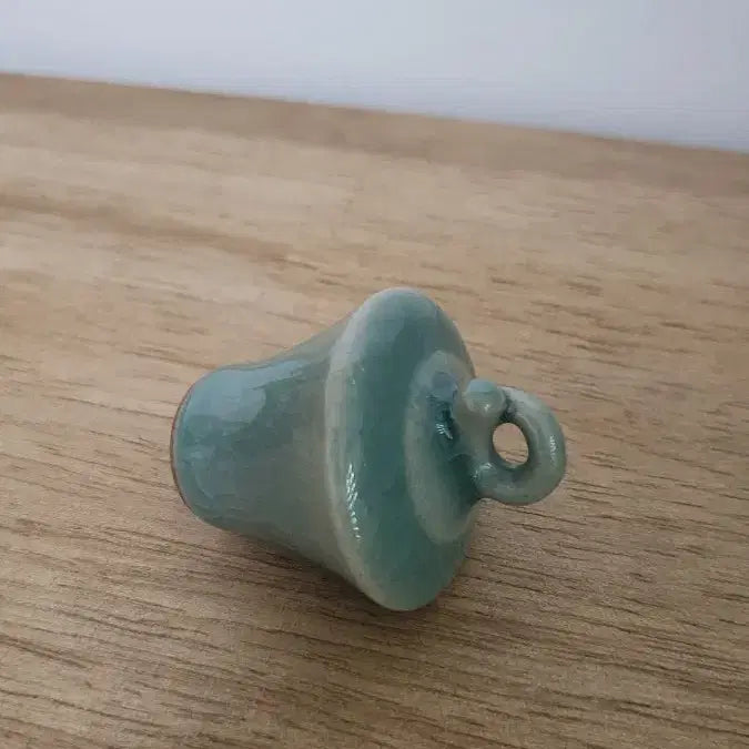 [BUNJANG] Haegang Yu Geun-hyung Master Celadon Teapot / 해강 유근형 선생 운학상감청자 주전자