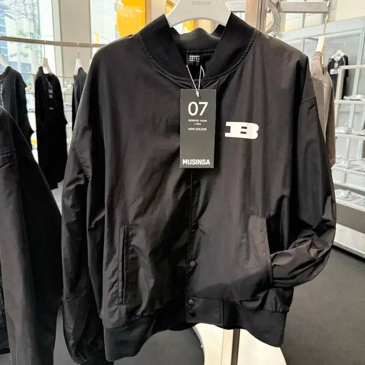 [BUNJANG] BIGBANG 2026-2027 World Tour XX Cosmos Jacket Black / L)빅뱅 2026-2027 월드 투어 XX : 코스모스 자켓 블랙