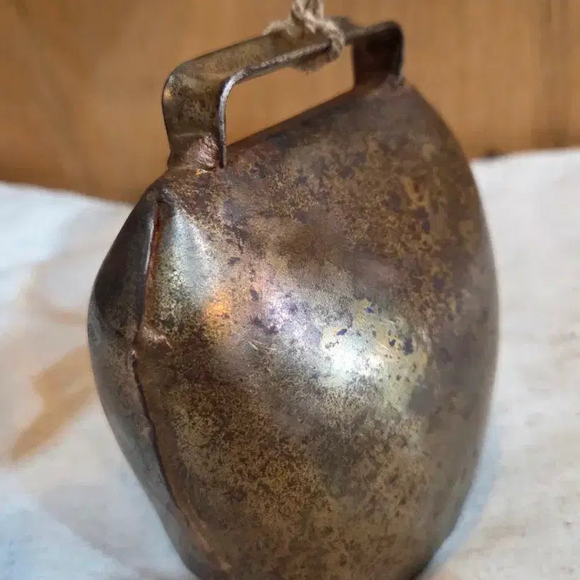 [BUNJANG] Antique Camel Bell / 오랜세월의 낙타 왕방울