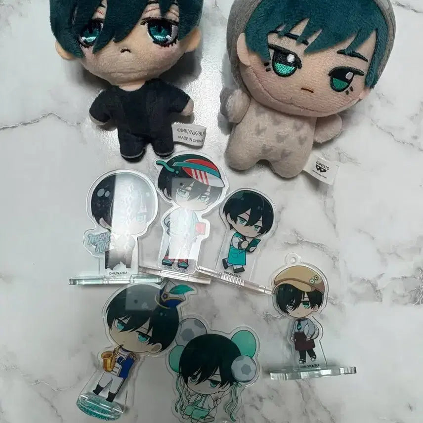 [BUNJANG] Blue Lock Isagi Yoichi Acrylic Stand &amp; Plush Doll Bundle / 블루록 이토시 린 굿즈 아크릴스탠드 누이 일괄 양도 판매