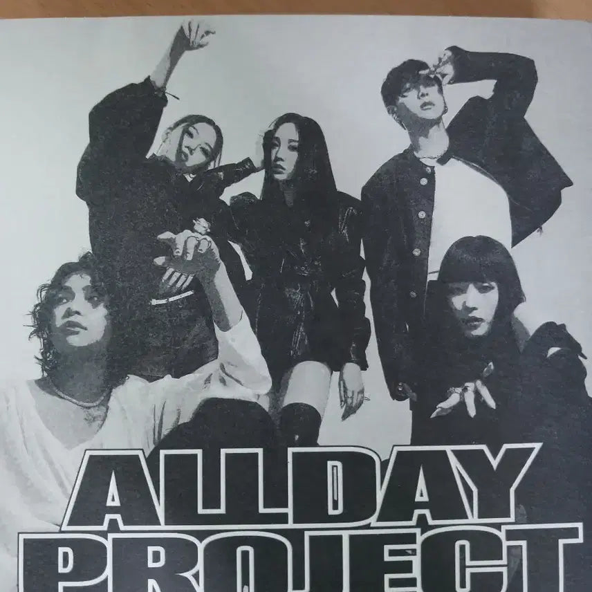 [BUNJANG] OLDFACE Debut Album FAMOUS Full Set Photocard / 올데프 데뷔앨범 페이모스 풀셋