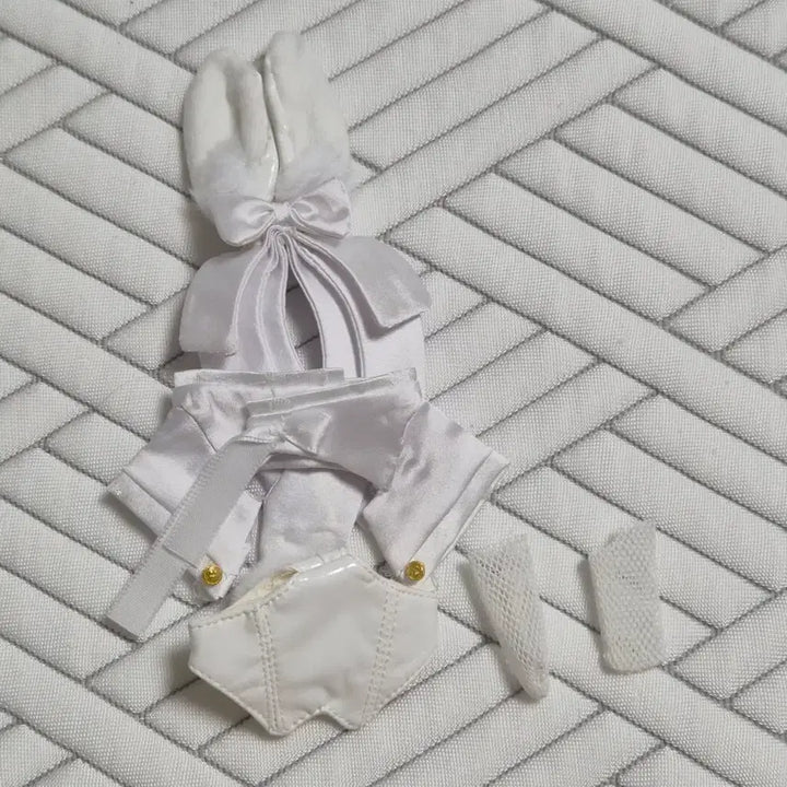 [BUNJANG] Bunny Hanbok 10cm Doll Clothes (White Bunny) / 원가이하 1회시착) 백바니한복 바니한복  솜인형 솜깅 10깅 솜옷