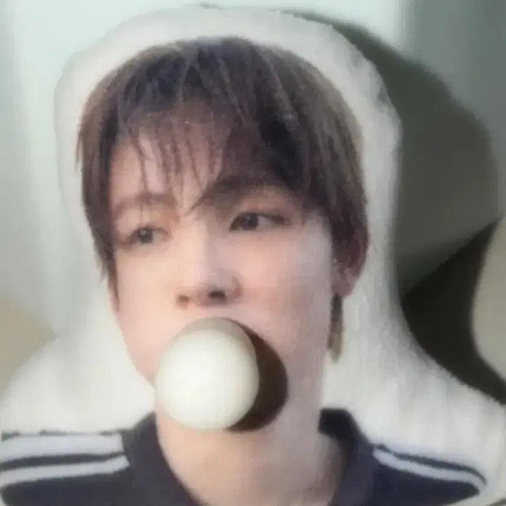 [BUNJANG] KORTIS SungHyun "Bubble Gum" Keychain / 코르티스 성현 풍선껌 키링