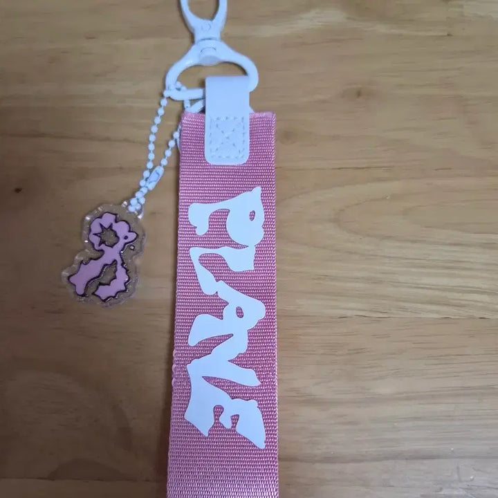 [BUNJANG] PLAVE Hide-and-Seek Strap / 플레이브 숨바꼭질 스트랩