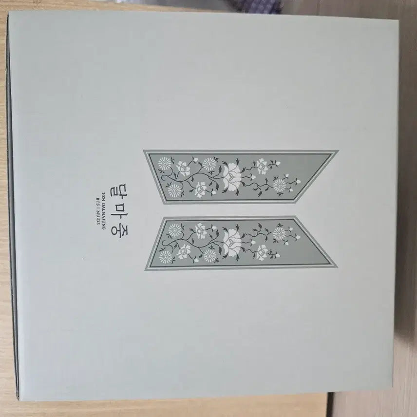 [BUNJANG] BTS Dalmajung Gukjungbak Collaboration Hori-byeong Cup Set / bts달마중 국중박 콜라보 호리병 잔 세트