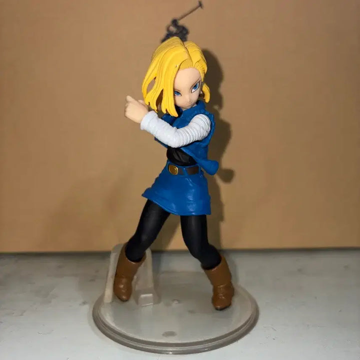 [BUNJANG] Bandai Dragon Ball Android 18 Figure / 드래곤볼 반다이 인조인간 18호 피규어