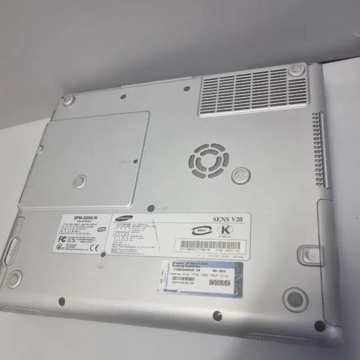 [BUNJANG] Samsung SENS V20 Laptop / 오래된 노트북 삼성SENS v20 판매합니다