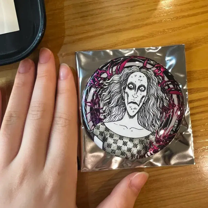 [BUNJANG] Junji Ito Can Badge / 이토준지 캔뱃지