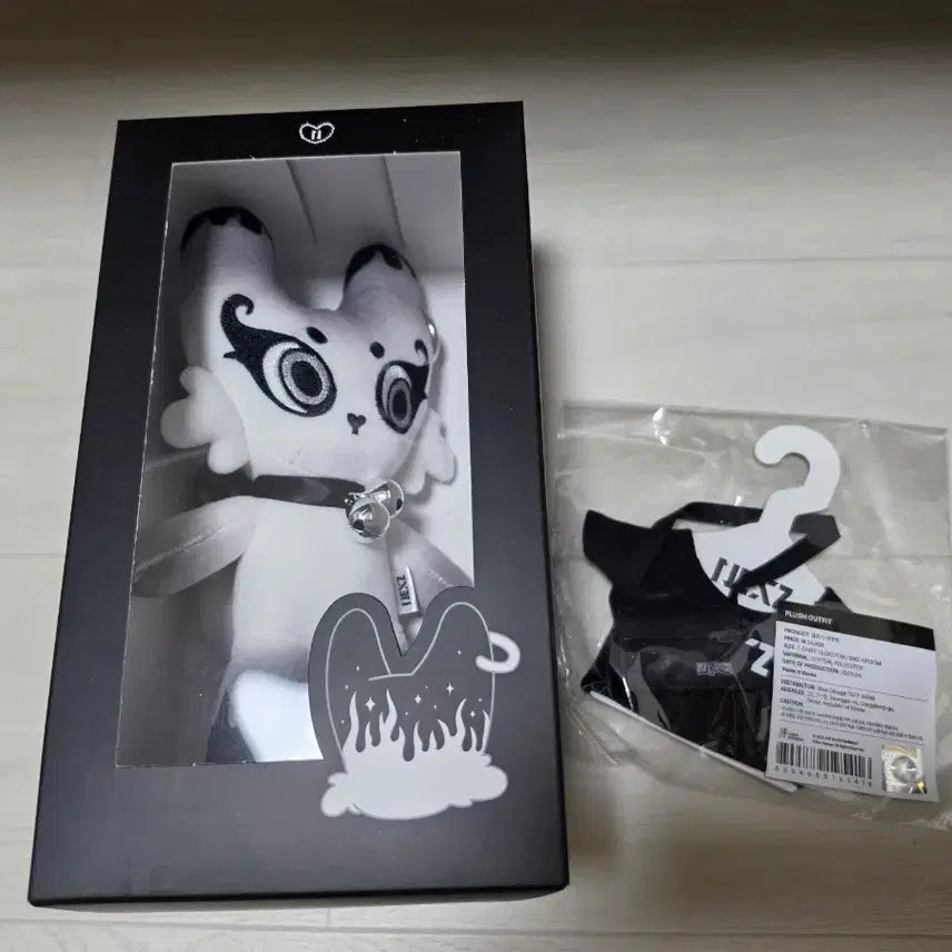 [BUNJANG] Fox2y Original Doll &amp; Outfit Set (Sealed) / (미개봉) 넥스지 오리지널 인형 폭스티, 인형 &amp;  아웃핏 팝니다.