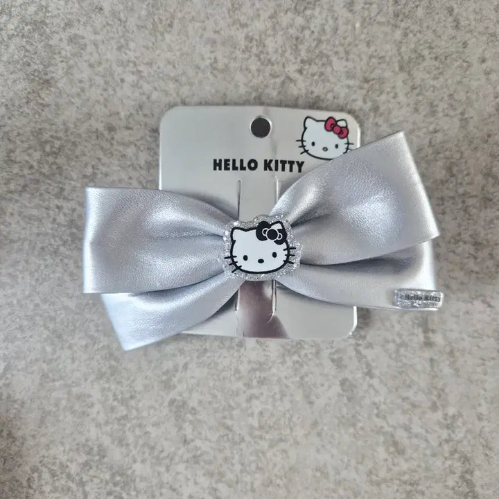 [BUNJANG] Hello Kitty Sterling Silver Ribbon Hairpin / 헬로키티 실버 리본 헤어핀(정품/새상품)