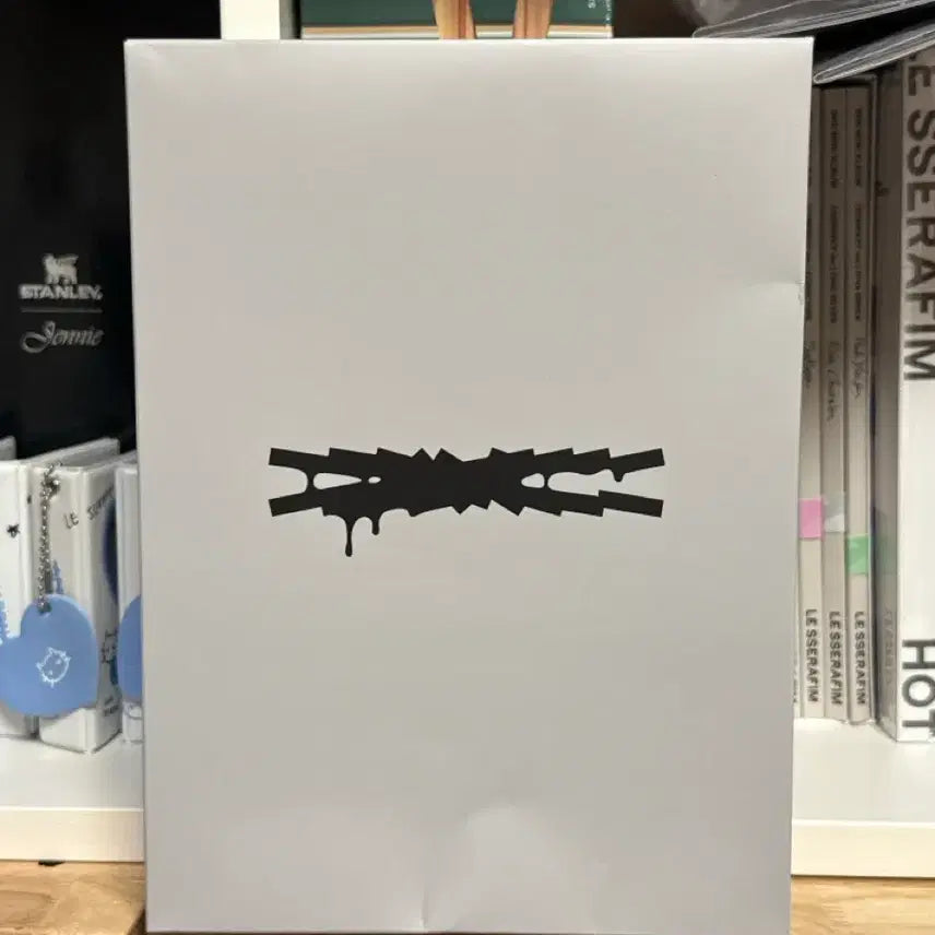 [BUNJANG] LE SSERAFIM HOT Photocard Binder / 르세라핌 HOT 포토카드 바인더