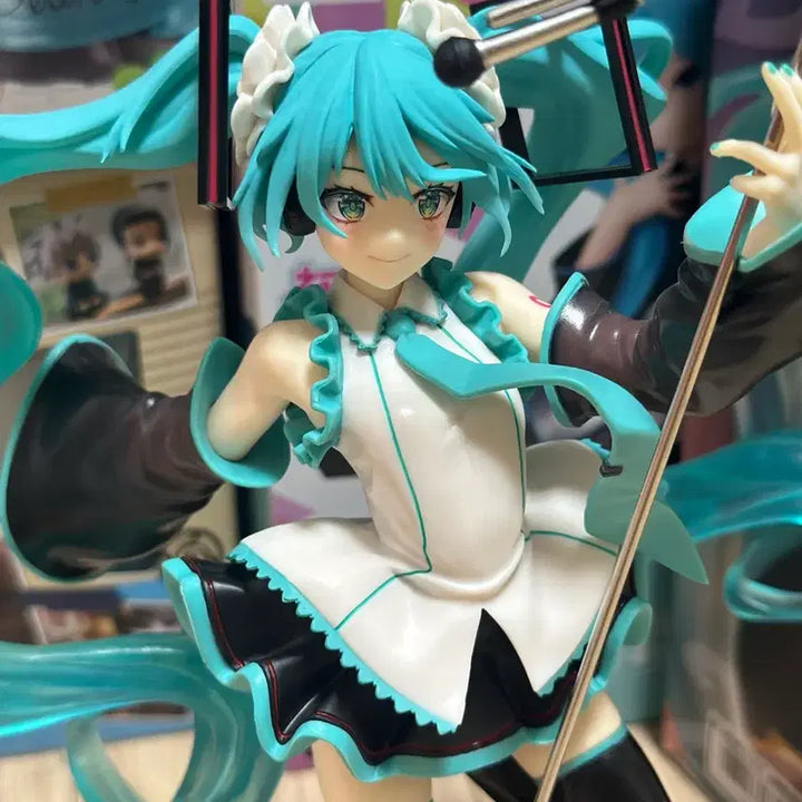 [BUNJANG] Hatsune Miku 2023 Birthday Figure / 하츠네미쿠 2023 생일피규어