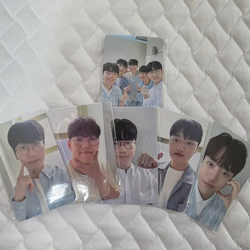 [BUNJANG] EasyDew T1 Photocard Set / 이지덤 티원 포카 세트