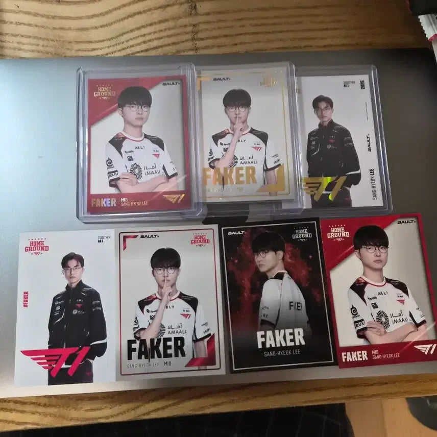 [BUNJANG] Bault Faker Photocard Set / bault 홀로카드 일괄