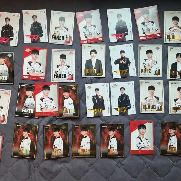 [BUNJANG] Bault Faker Photocard Set / bault 홀로카드 일괄