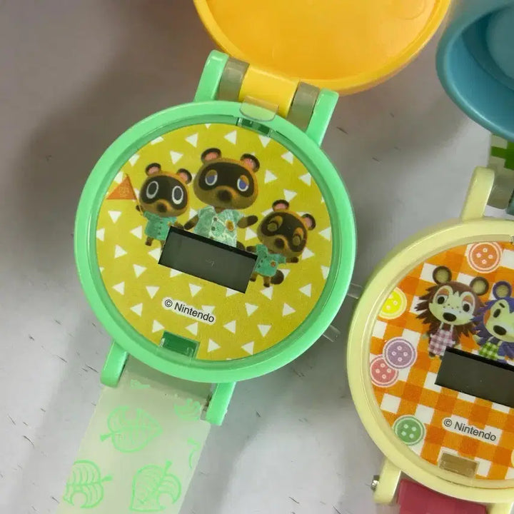 [BUNJANG] Animal Crossing Tom Nook, Timmy, Tommy, and Able Sisters Clock / 동물의숲 동숲 시계 너굴 콩돌밤돌 에이블 시스터즈
