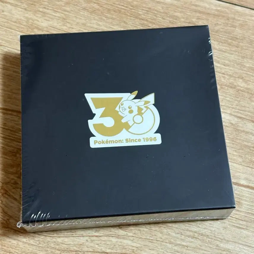 [BUNJANG] Pokemon 30th Anniversary Badge (August Release) - Sealed / 포켓몬 30주년 기념 뱃지 8월 미개봉 택포 7.5