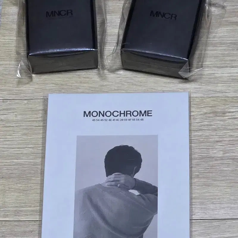 [BUNJANG] BTS Monochrome Pop-up Goods Bundle Set / (원가이하) 방탄소년단 BTS 모노크롬 팝업 굿즈 양도
