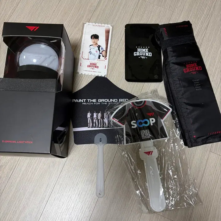 [BUNJANG] T1 Homeground Merchandise Set (Cheering Rod) / t1 티원 홈그라운드 굿즈 세트 (응원봉)