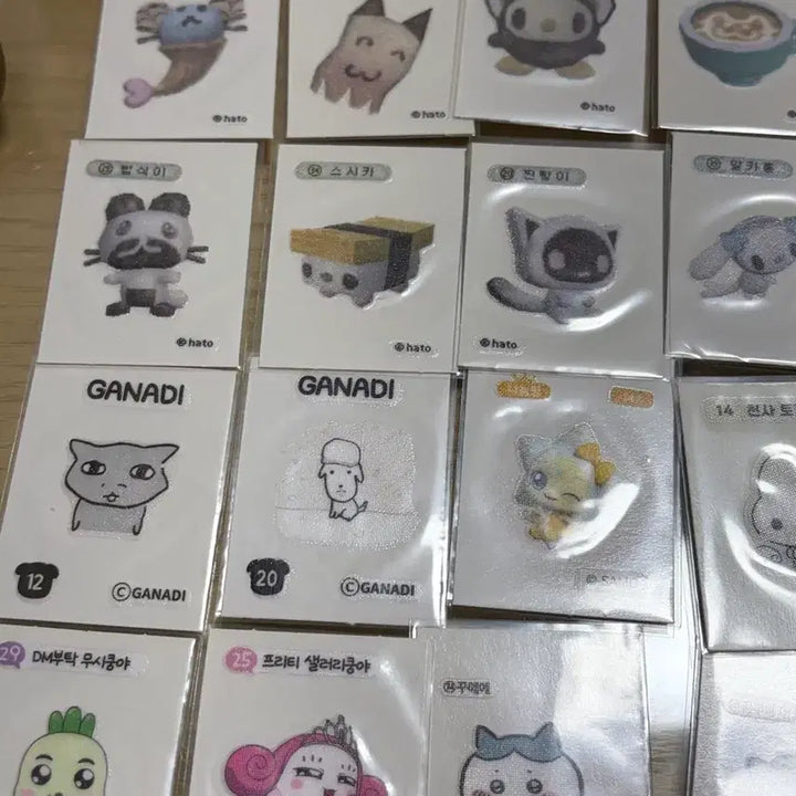 [BUNJANG] Assorted Character Stickers Collection: Hat-o, Ing-eumon, Onion Kungya, Hinakoo, Pancake, Ganadi, Hachuping, Monjakgwi, Secret Retro, Chiikawa, Hachiware, Usagi, Rakko, Momonga / 띠부띠부씰 모음 하토 잉여몬 양파쿵야 히나쿠우 팬케이크 가나디 하츄핑 먼작귀 시크릿 레트로 스티커 치이카와 하치와레 우