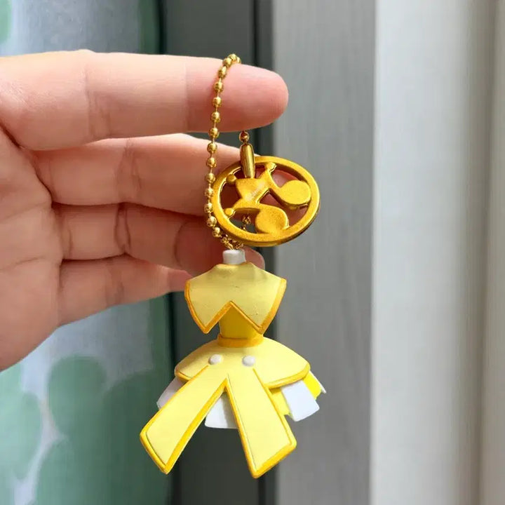 [BUNJANG] Remy Yellow Ribbon Gacha Keyring / 레미 엘로우 리본 가챠