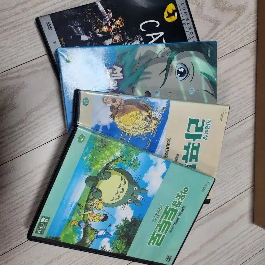 [BUNJANG] Studio Ghibli Collection: My Neighbor Totoro, Castle in the Sky, Spirited Away &amp; The Cat Returns DVD Set / 이웃집 토토로 / 천공의 성 라퓨타 / 센과 치히로/ 캣츠 DVD 4종