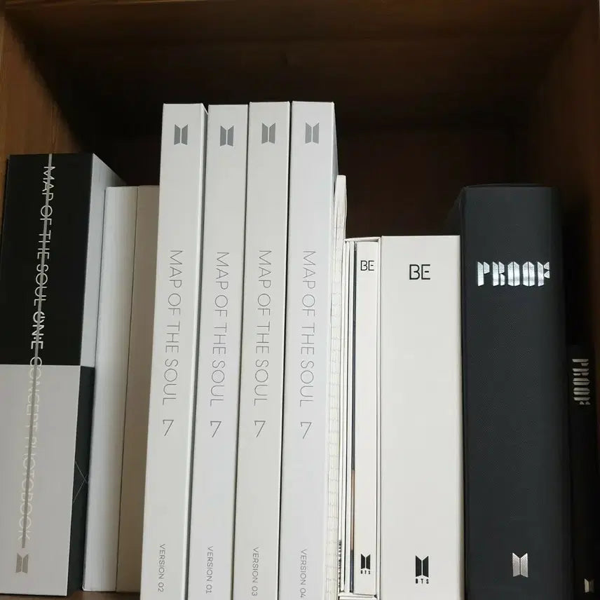 [BUNJANG] BTS Bundle Set Album Goods Photobook Magazine Army Bomb Membership Kit / 방탄소년단 BTS 앨범 굿즈 포토북 잡지 아미밤 응원봉 멤버십키트 팬클럽키트 일괄 판매합니다