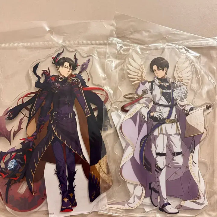 [BUNJANG] Attack on Titan Levi Ackerman Mobipic Angel Devil Acrylic Stand / 진격의거인 리바이 아커만 무빅 천사 악마 아크릴 스탠드